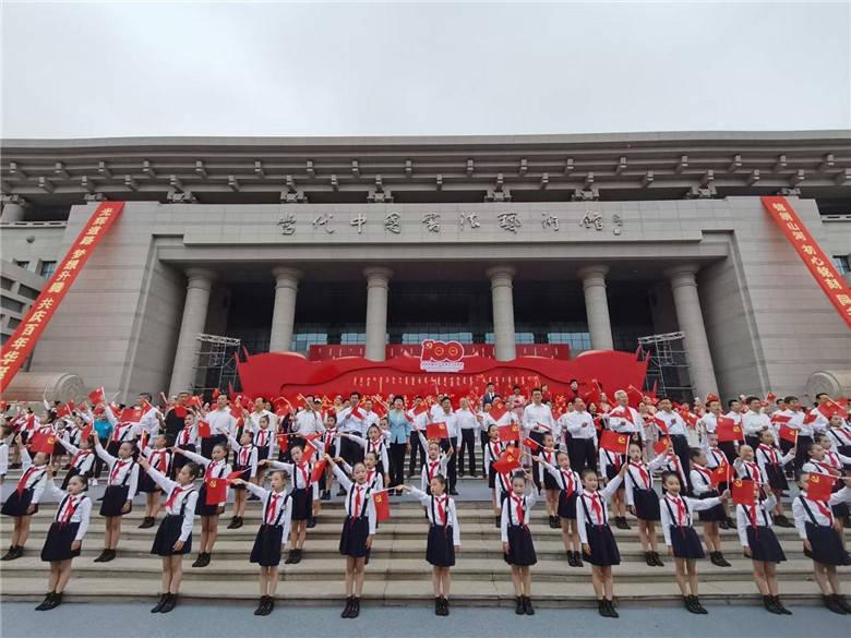 探索冷知识,尽在为什么大部分蓝色食物会使人食欲不振?!